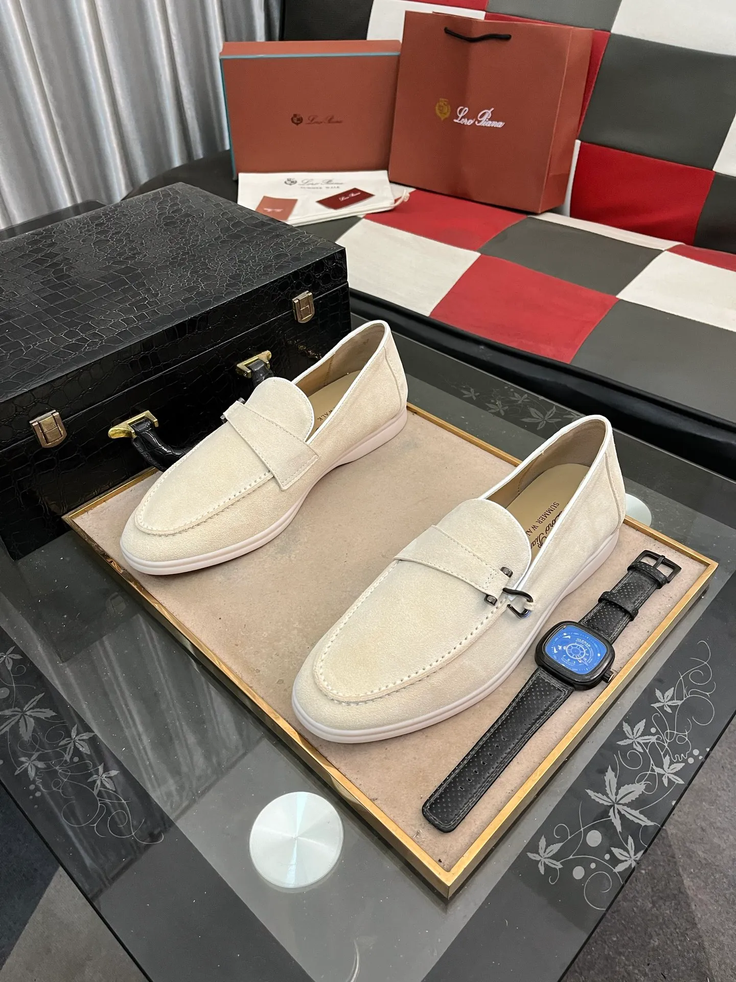 Men's Men's Shoes💰420⌚️⌚️【Loro Piana】LP couple's casual sneakers. Simple and fashionable, the upper is made of cow suede and leather. Sheepskin feet. Custom rubber sole. Size: Female 35-42 (35, 41, 42, 43 customized are non-refundable) Male 38-46 (45, 46 customized)